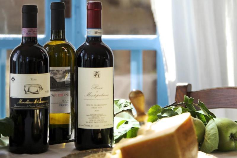 Hotel Antico Borgo Di Tabiano Castello - Relais de Charme Tabiano Terme Esterno foto