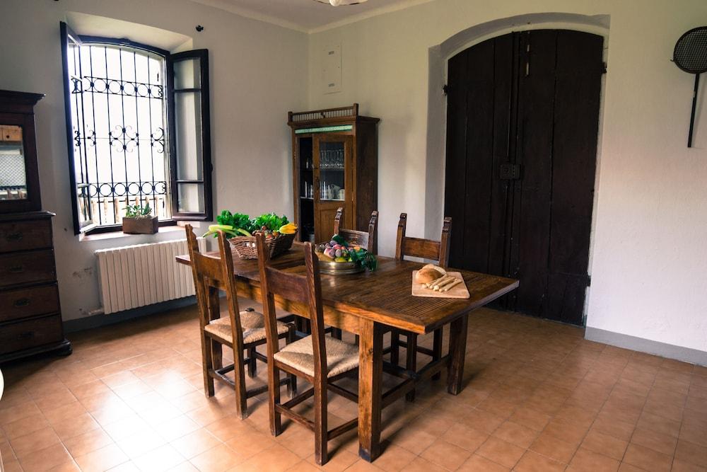 Hotel Antico Borgo Di Tabiano Castello - Relais de Charme Tabiano Terme Esterno foto