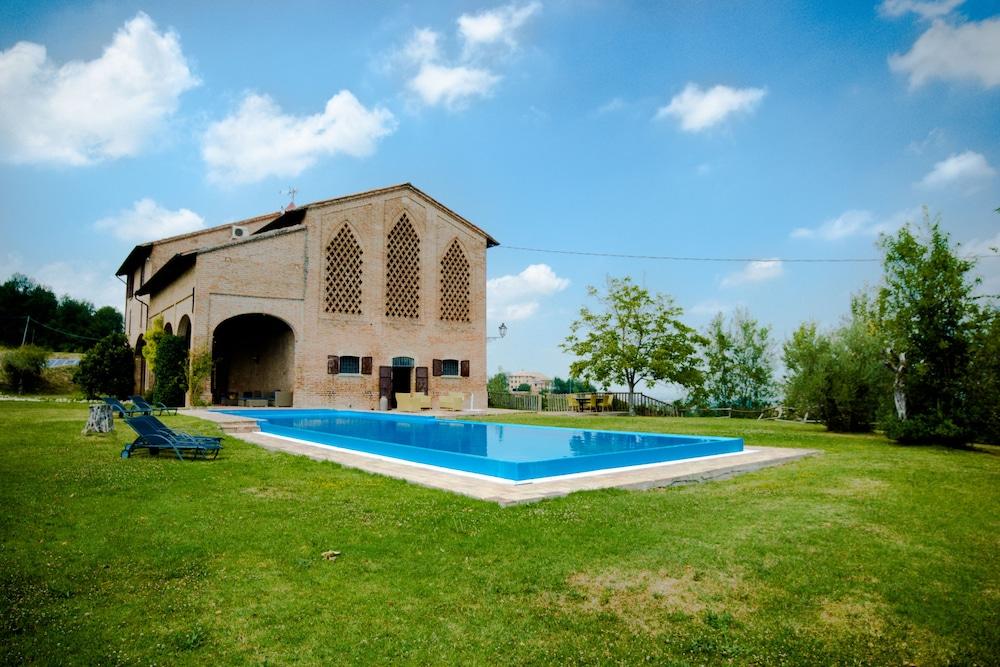 Hotel Antico Borgo Di Tabiano Castello - Relais de Charme Tabiano Terme Esterno foto