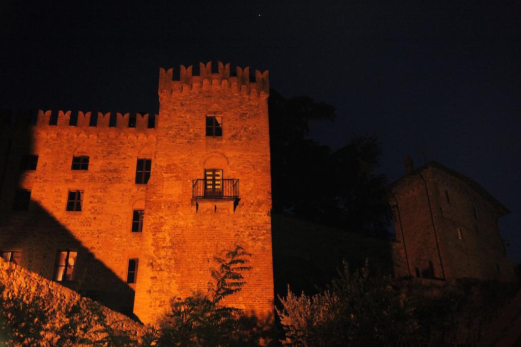 Hotel Antico Borgo Di Tabiano Castello - Relais de Charme Tabiano Terme Esterno foto