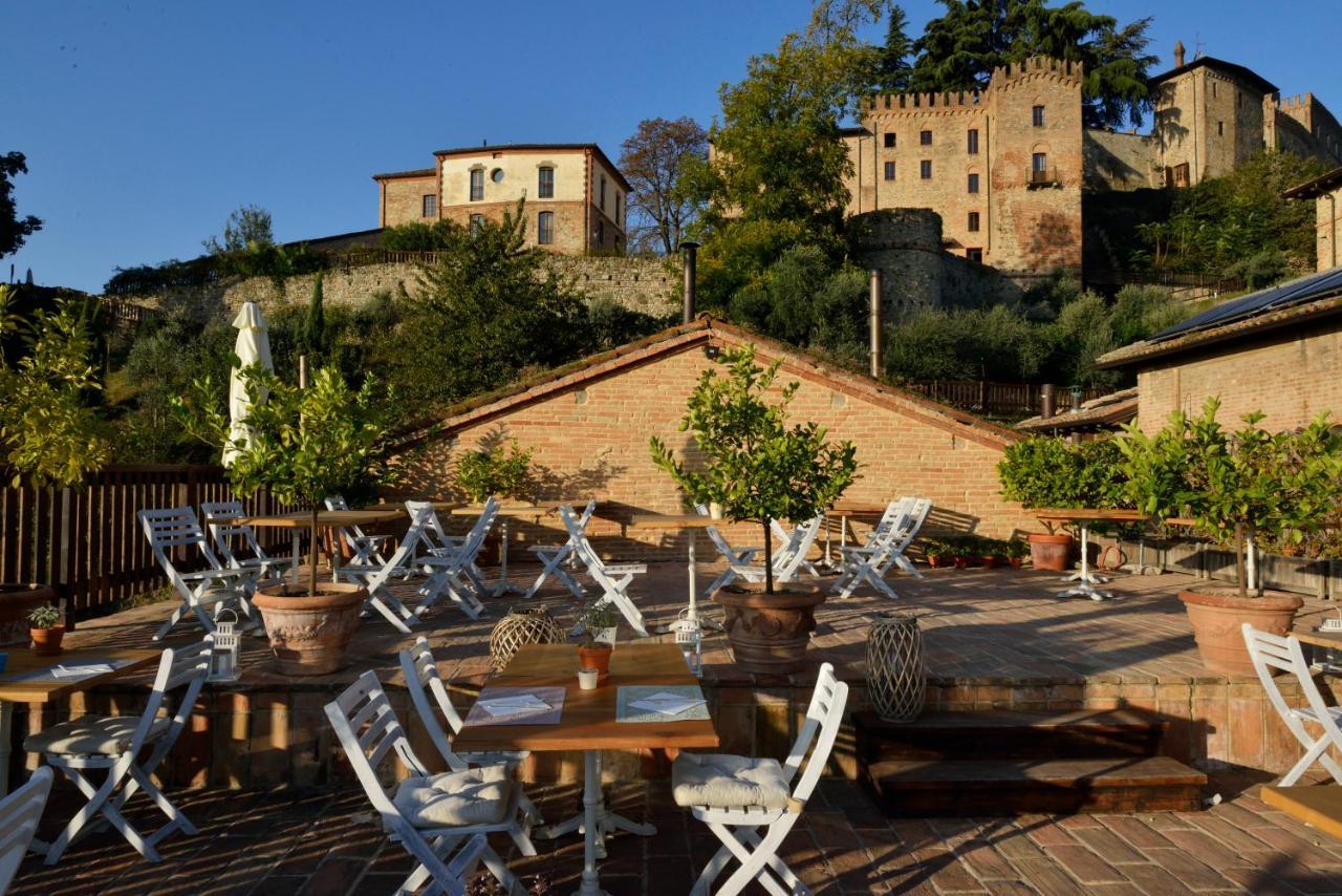 Hotel Antico Borgo Di Tabiano Castello - Relais de Charme Tabiano Terme Esterno foto